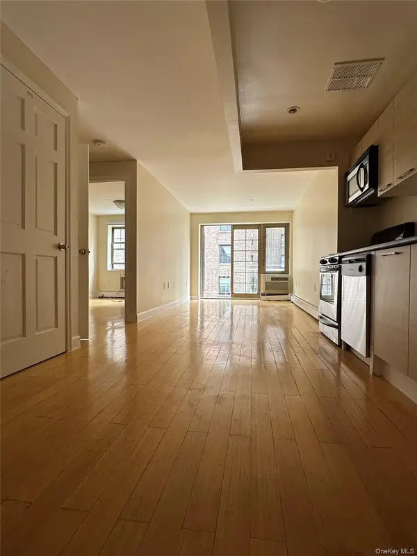 8375 117th Street #3B, Richmond Hill, NY 11418