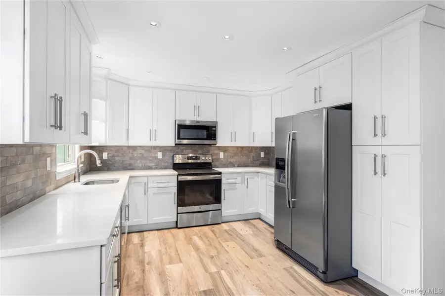 11 Seneca Trail, Ridge, NY 11961 - Image #2