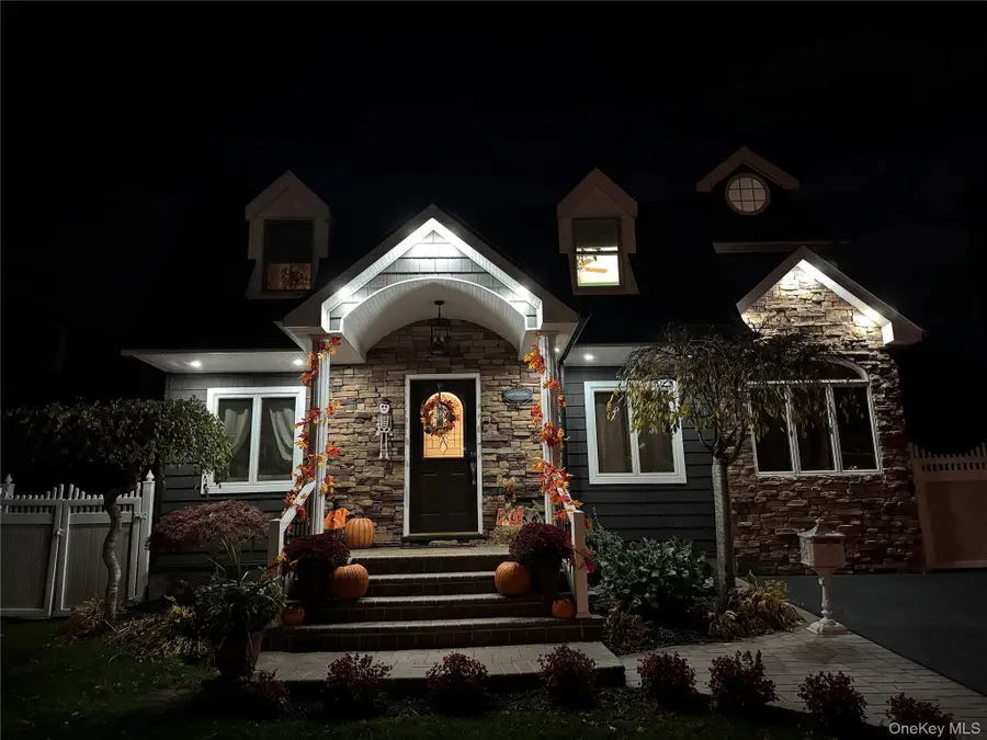 2490 Orange Street, Bellmore, NY 11710 - Image #3