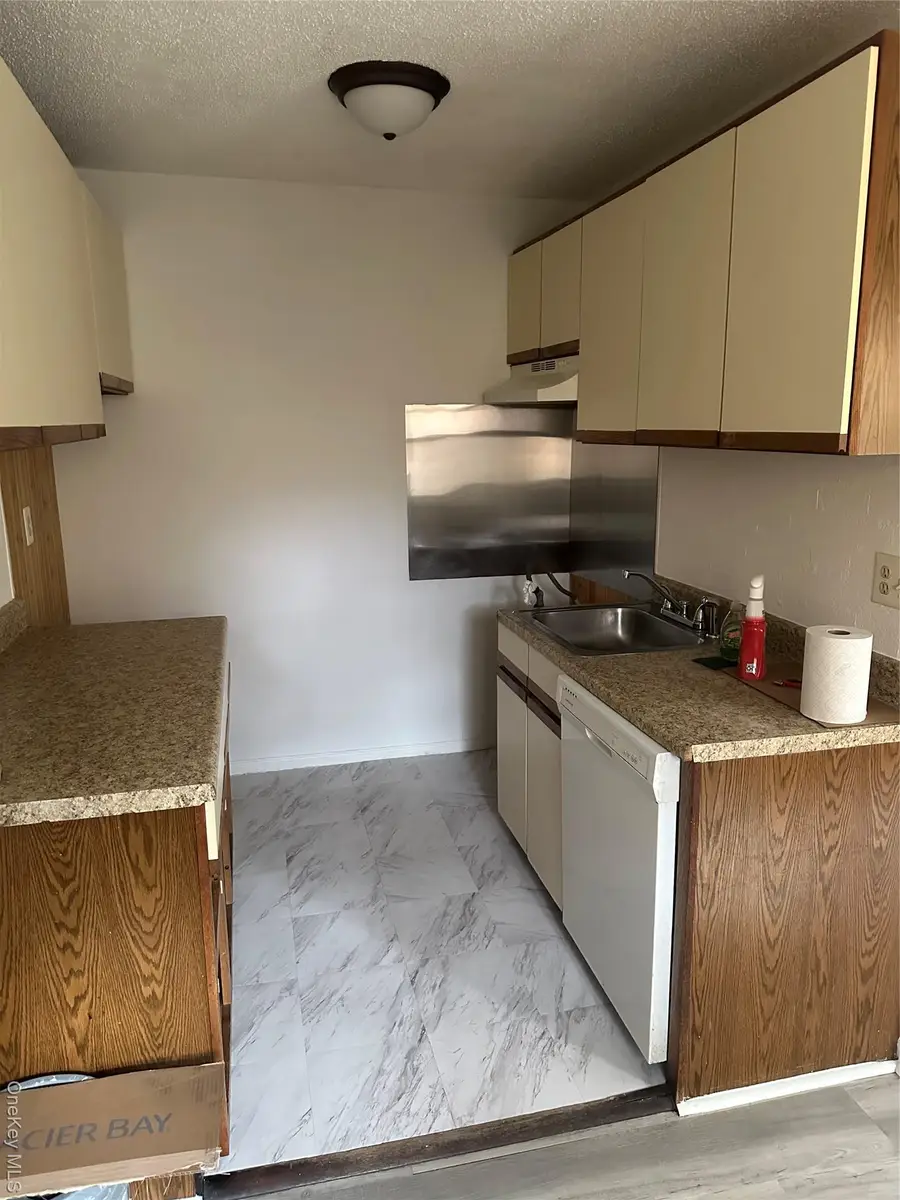 603 Barclay Manor #6C, Newburgh, NY 12550 - Image #3