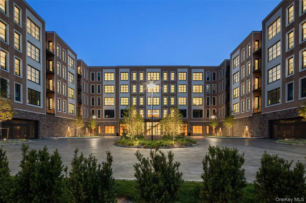 100 Garvies Point Road #1301, Glen Cove, NY 11542 - Image #1