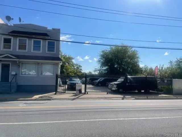 31 Plainfield Avenue, Elmont, NY 11003 - Image #1