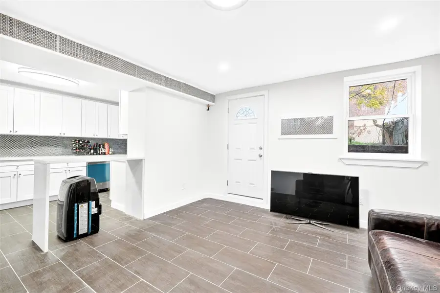 1458 Rowland Street, Bronx, NY 10461 - Image #3