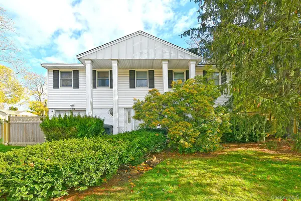 22 Suttonwood Drive, Commack, NY 11725