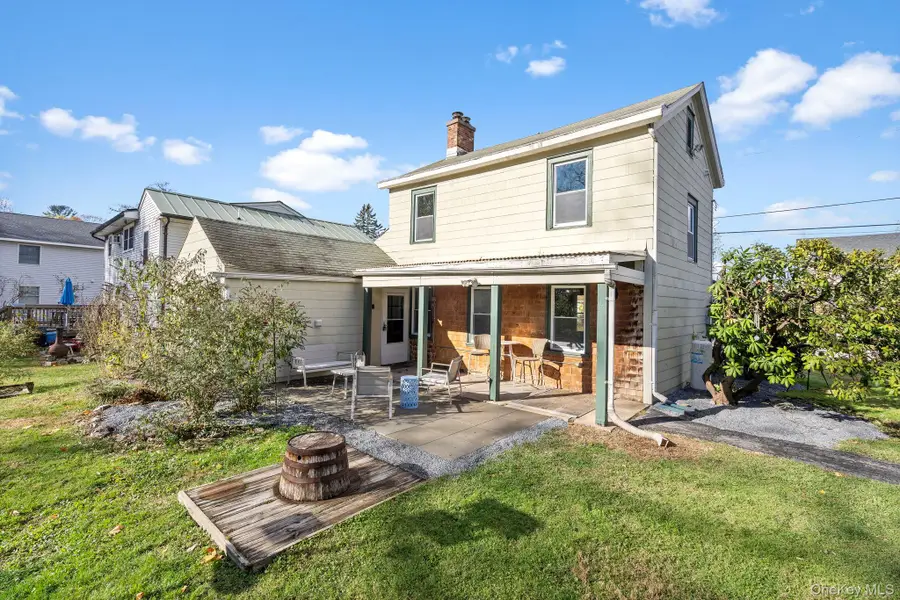 10 Albertson Street, Hyde Park, NY 12538 - Image #2