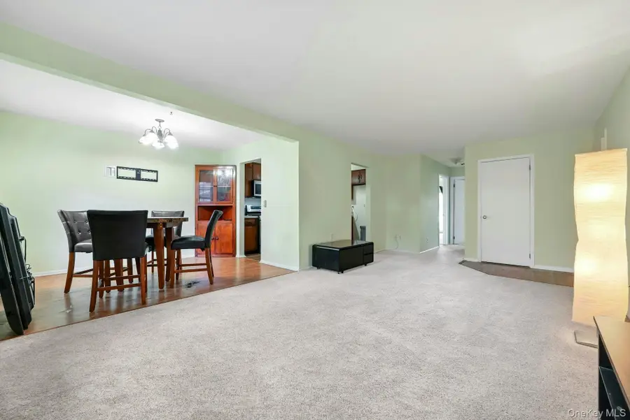 66 Parkside Drive #66, Suffern, NY 10901 - Image #3