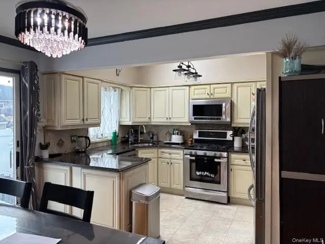 461 1st Avenue, Lindenhurst, NY 11757 - Image #3