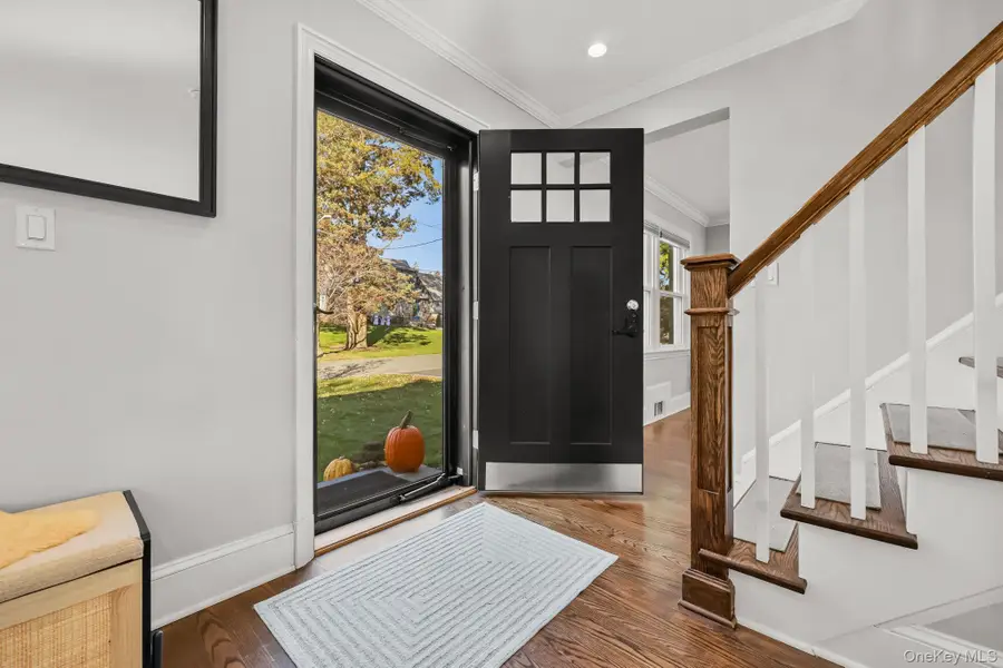 112 Clarence Road, Scarsdale, NY 10583 - Image #2