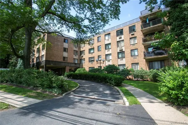 1101 Midland Avenue #402, Bronxville, NY 10708