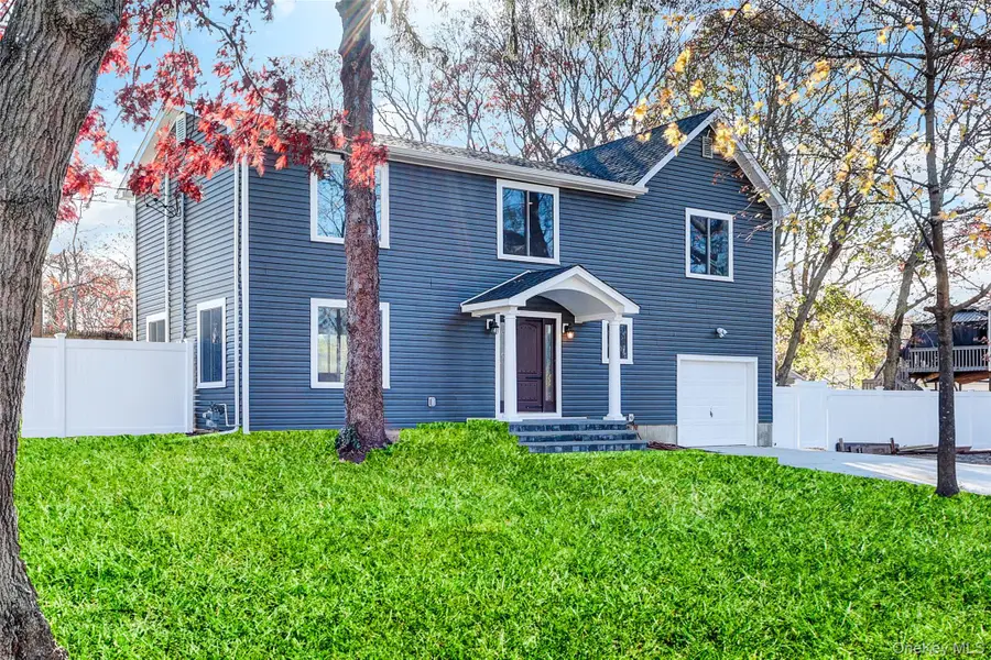 6 Renee Court, Centereach, NY 11720 - Image #2