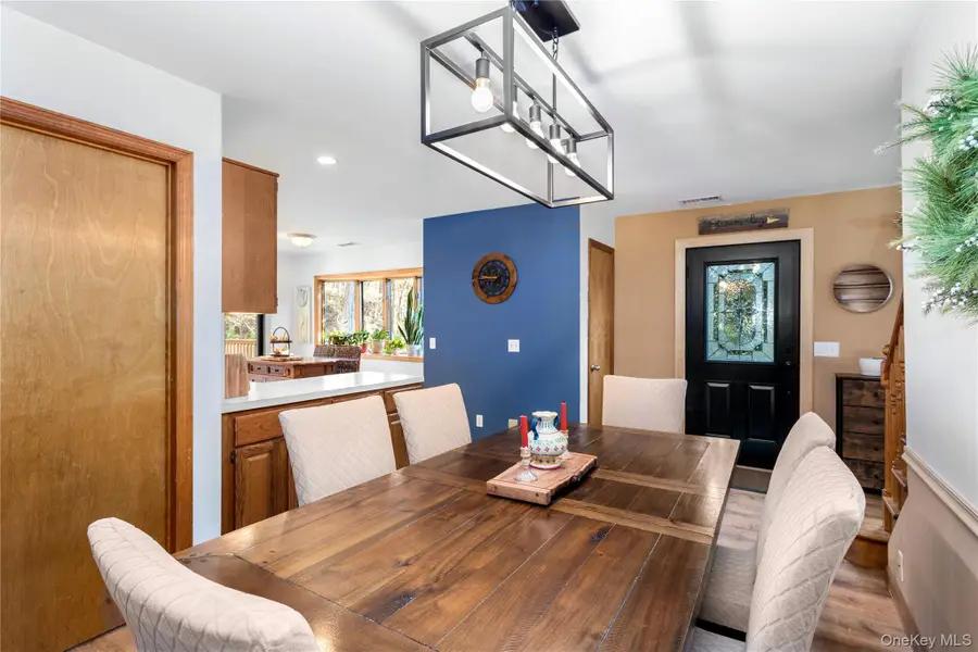 8 Hill Drive, Riverhead, NY 11901 - Image #3