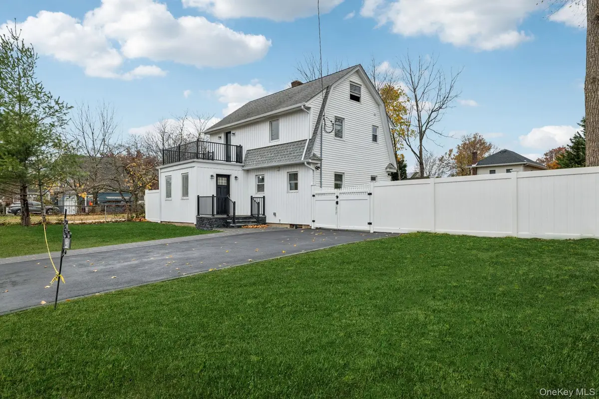 41 Leyden Street, Huntington Station, NY 11746 - Image #1