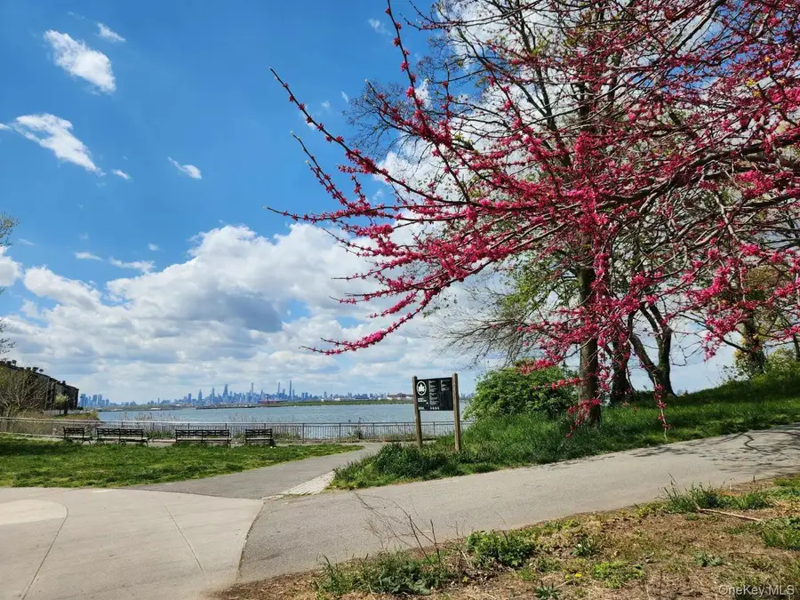 11516 Poppenhusen Avenue, College Point, NY 11356 - Image #3