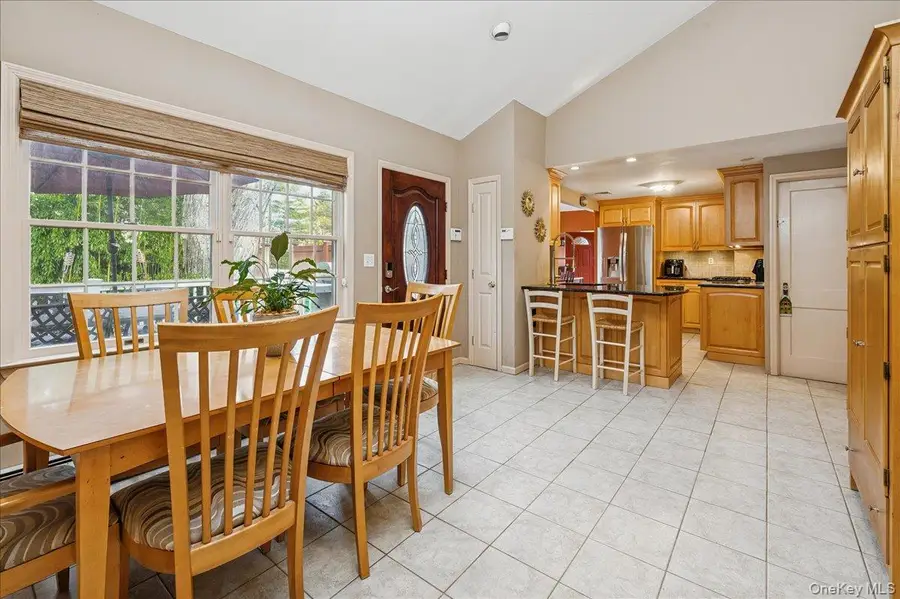 25 Foxwood Road, West Nyack, NY 10994 - #3