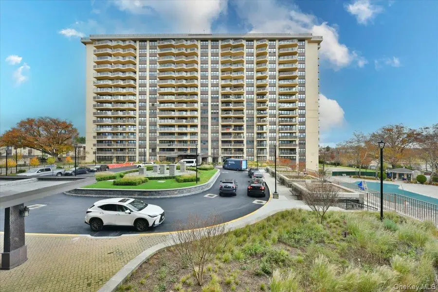 18-15 215 #2G, Bayside, NY 11360 - Image #3