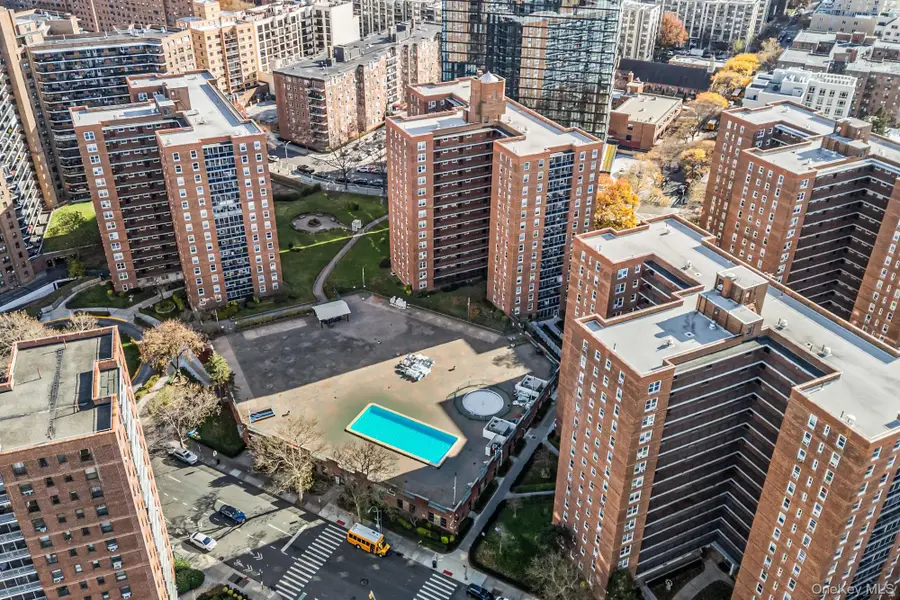 97-40 62nd Drive #8D, Rego Park, NY 11374 - Image #2