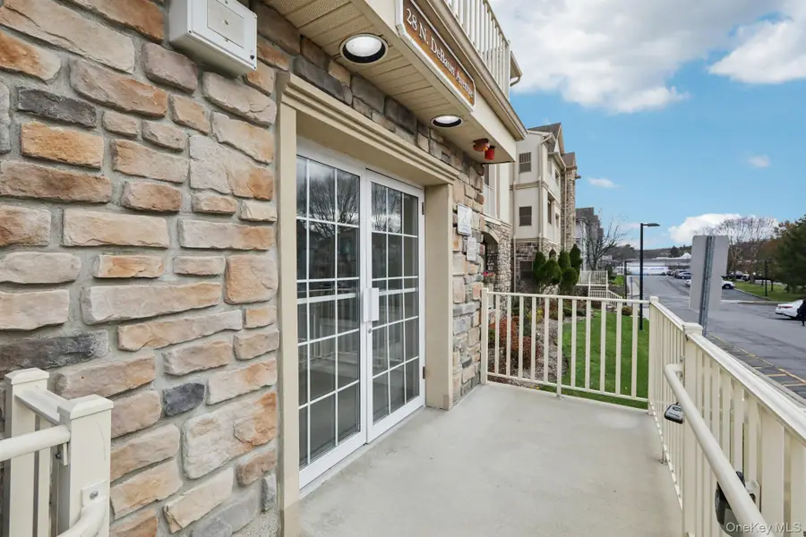 28 N De Baun Avenue #102, Suffern, NY 10901 - Image #2
