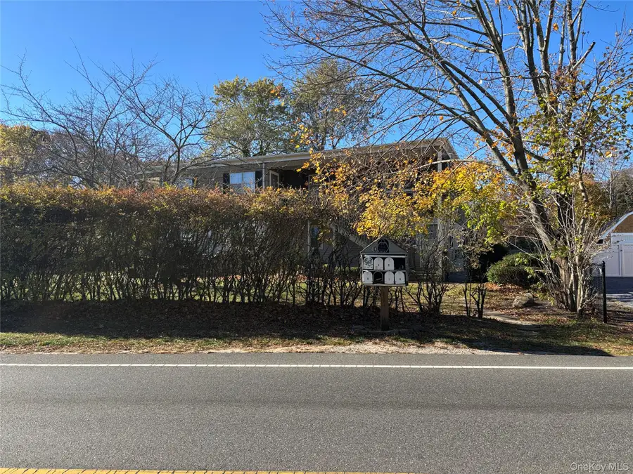 40 Canoe Place Road #4, Hampton Bays, NY 11946 - Image #2