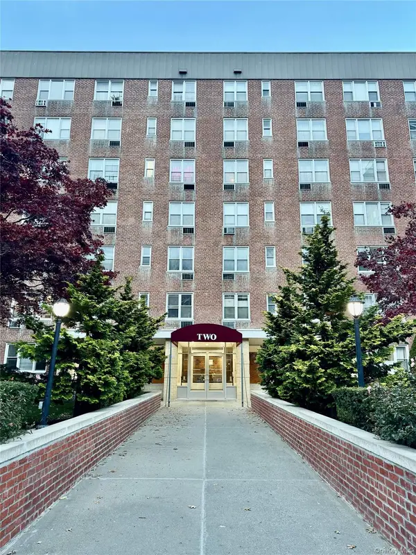 2 Sadore Lane #6N, Yonkers, NY 10710