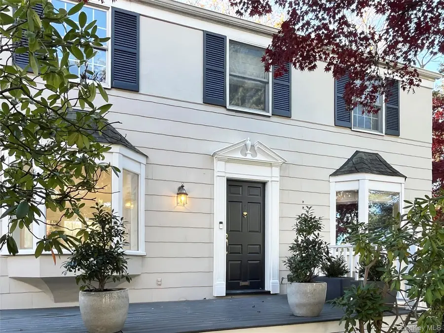 146 Quaker Ridge Road, Manhasset, NY 11030 - Image #3