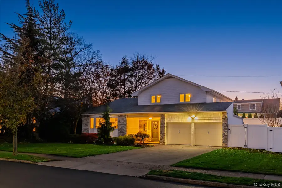 1734 Roberta Lane, Merrick, NY 11566 - Image #3