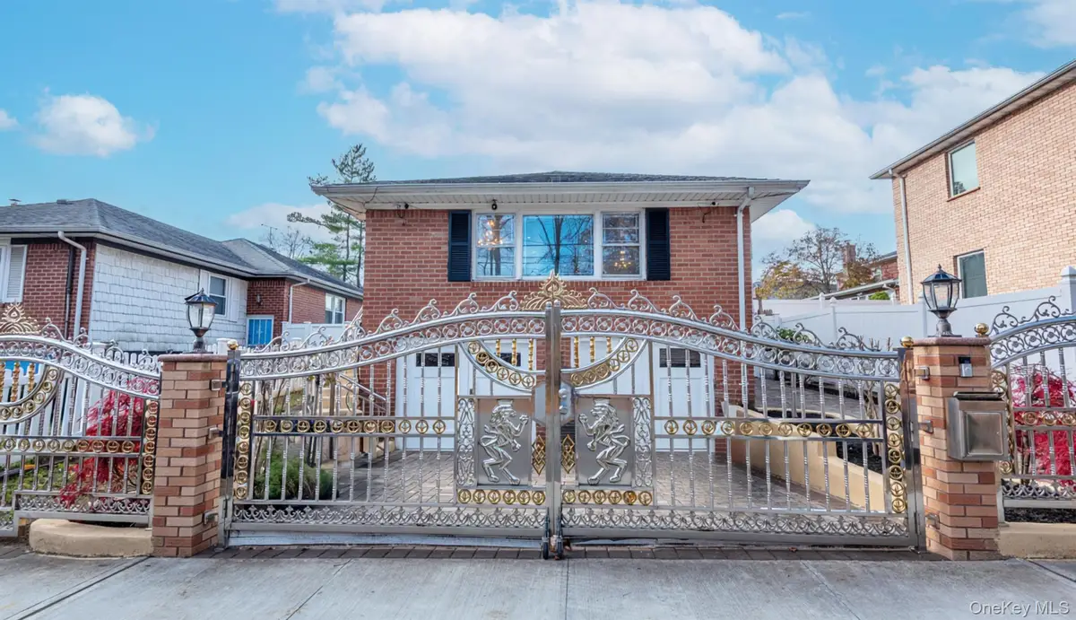 244-19 Grand Central Parkway, Douglaston, NY 11362 - Image #1