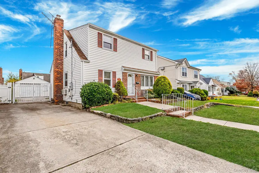 18 Jasper Street S, Valley Stream, NY 11580 - Image #3