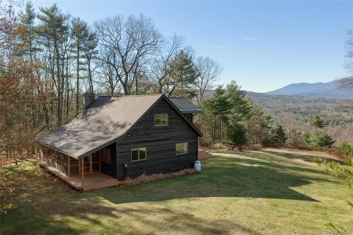 827 Ashokan Road, Kingston, NY 12401 - Image #1