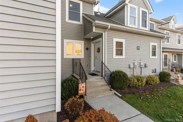 100 Boniface Drive #17C, Pine Bush, NY 12566