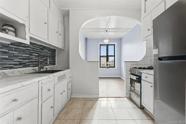 2922 Barnes Avenue #5L, Bronx, NY 10467