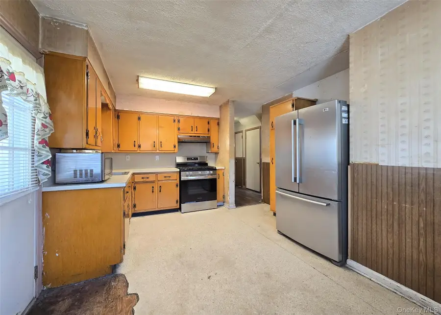 369 Woodfield Road, West Hempstead, NY 11552 - Image #2