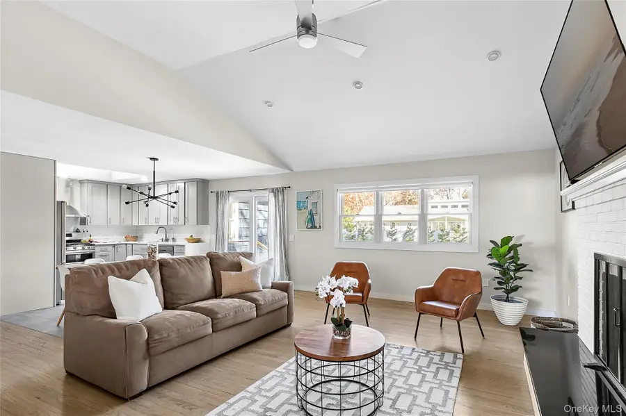 43 Homewood Drive, Hampton Bays, NY 11946 - Image #3