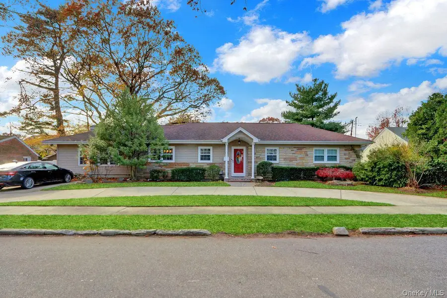 25 Sterling Place, Malverne, NY 11565 - Image #2