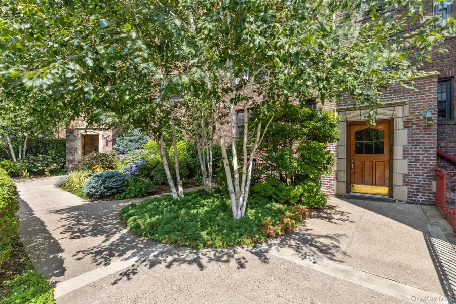 525 W 238th Street #1N, Bronx, NY 10463 - Image #2