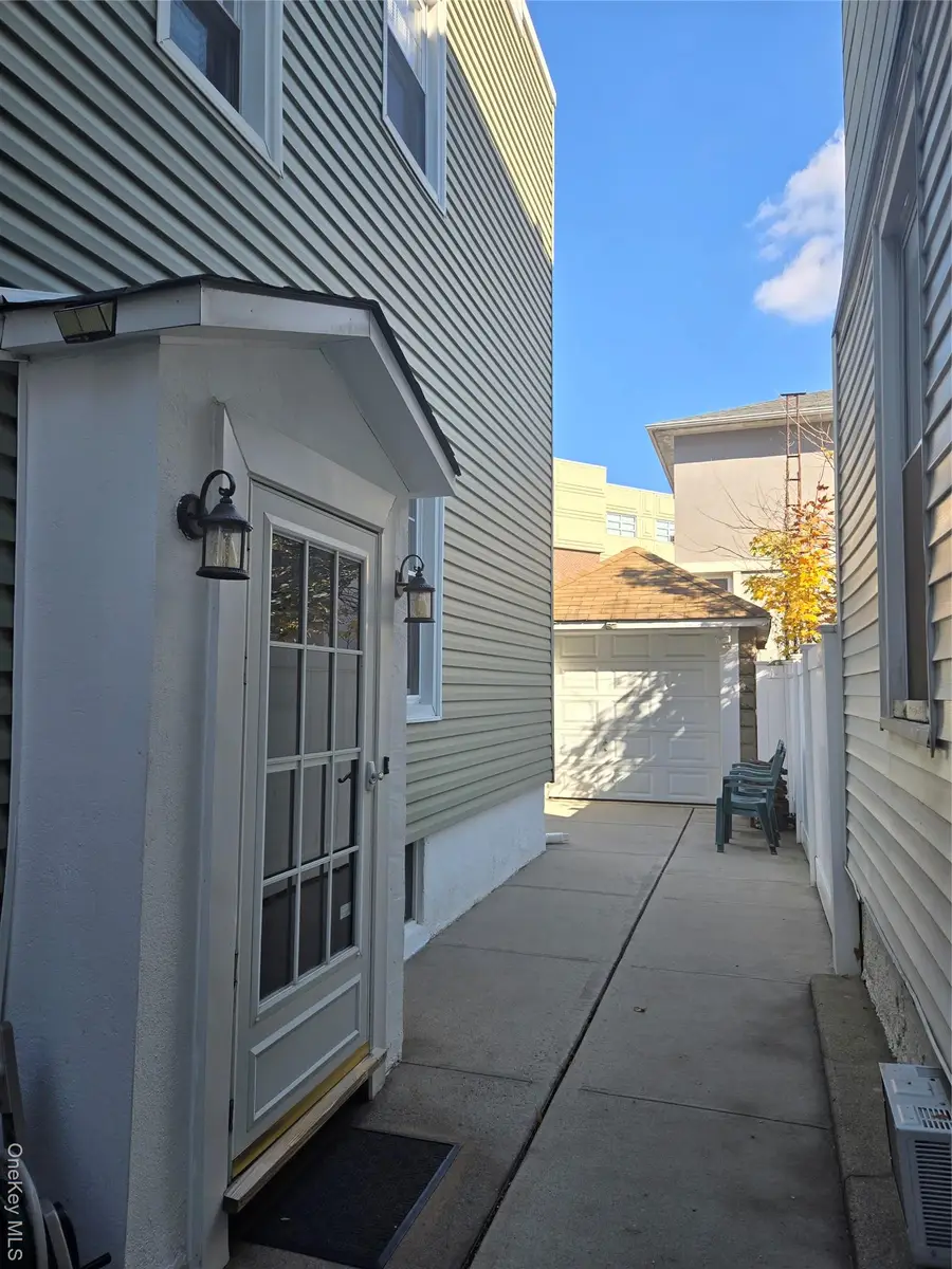 8433 124th Street, Kew Gardens, NY 11415 - Image #2