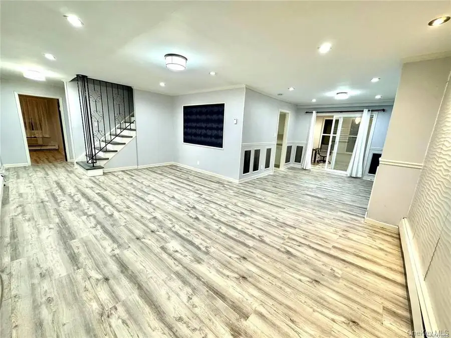 107 Baker Hill Road, Great Neck, NY 11023 - Image #2