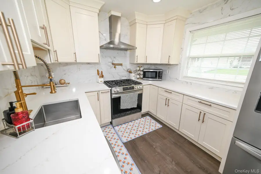 175 Arthur Avenue, Floral Park, NY 11001 - Image #3