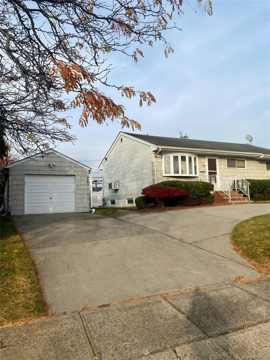 816 Anderson Avenue, Franklin Square, NY 11010 - Image #3