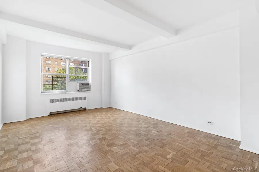 530 Grand Street #8E, Manhattan, NY 10002 - Image #2