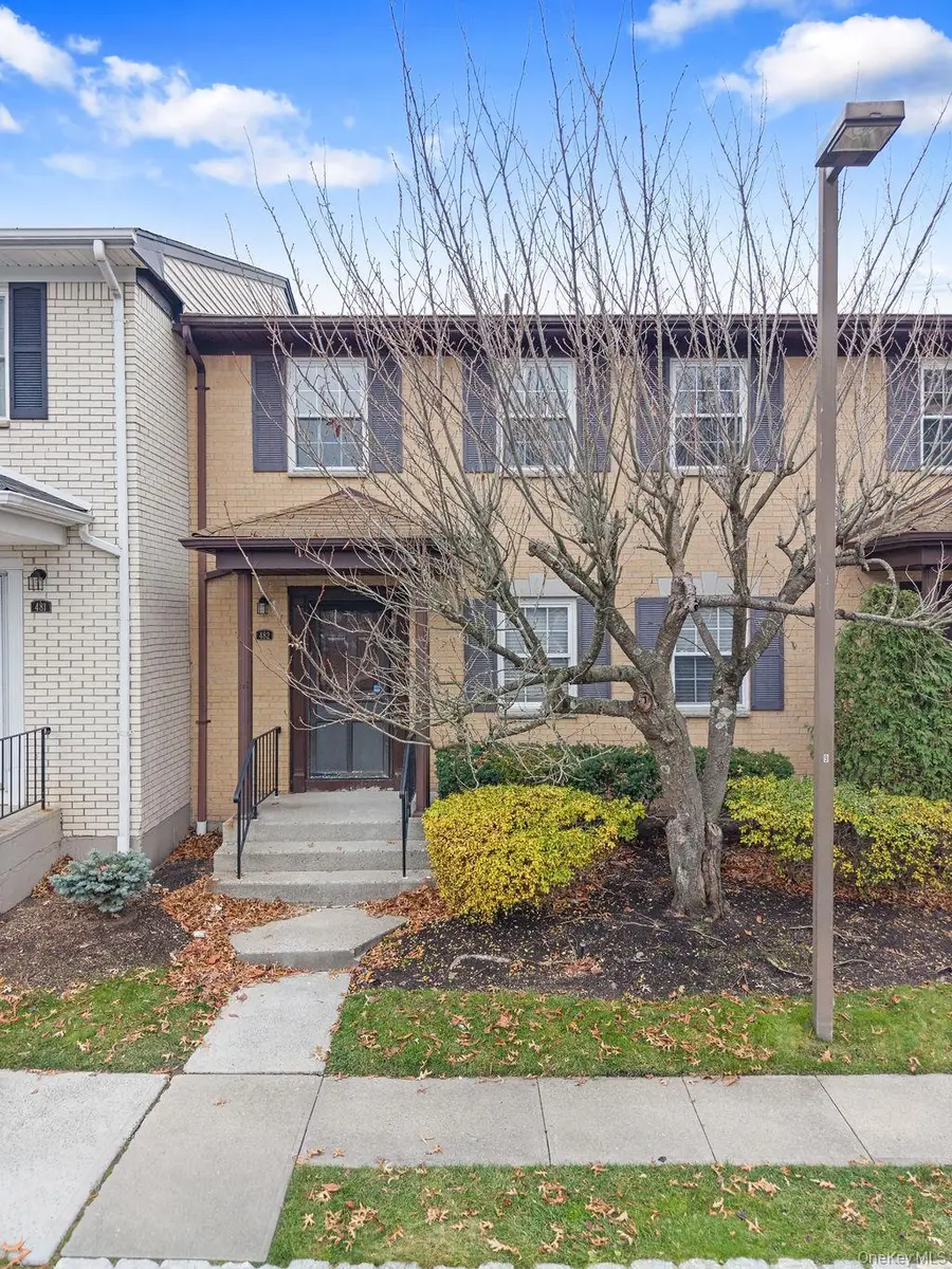 482 Iroquois Court, Suffern, NY 10901 - Image #3