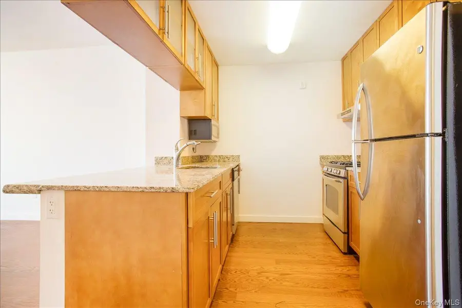 40-26 College Point Boulevard #PH2D, Flushing, NY 11354 - Image #3