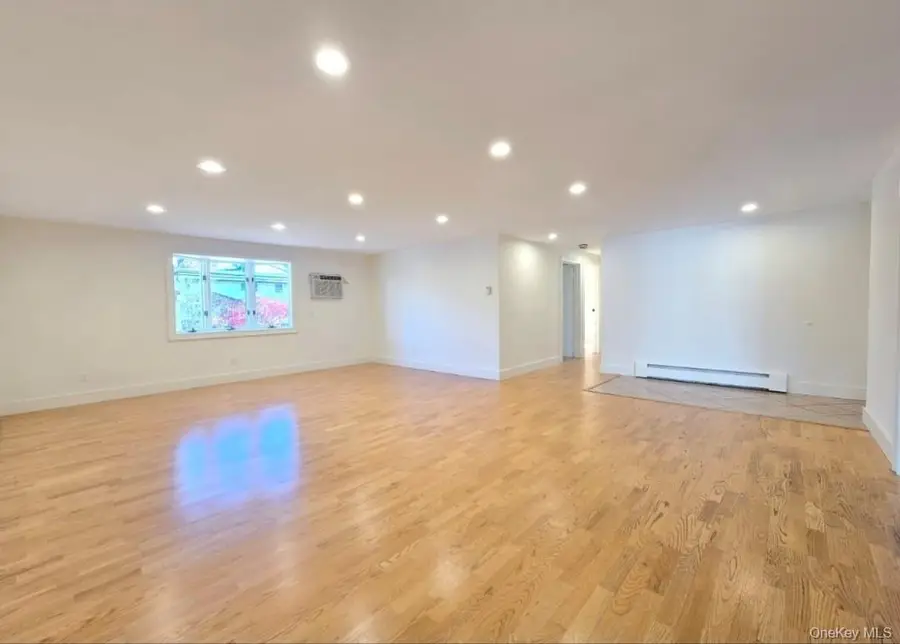 11 Hill Street, Ronkonkoma, NY 11779 - Image #3