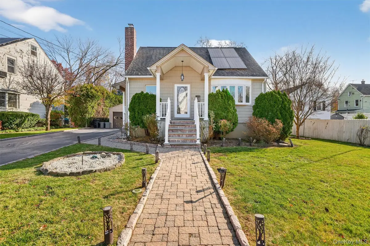 8 Robbins Avenue, Elmsford, NY 10523 - Image #1