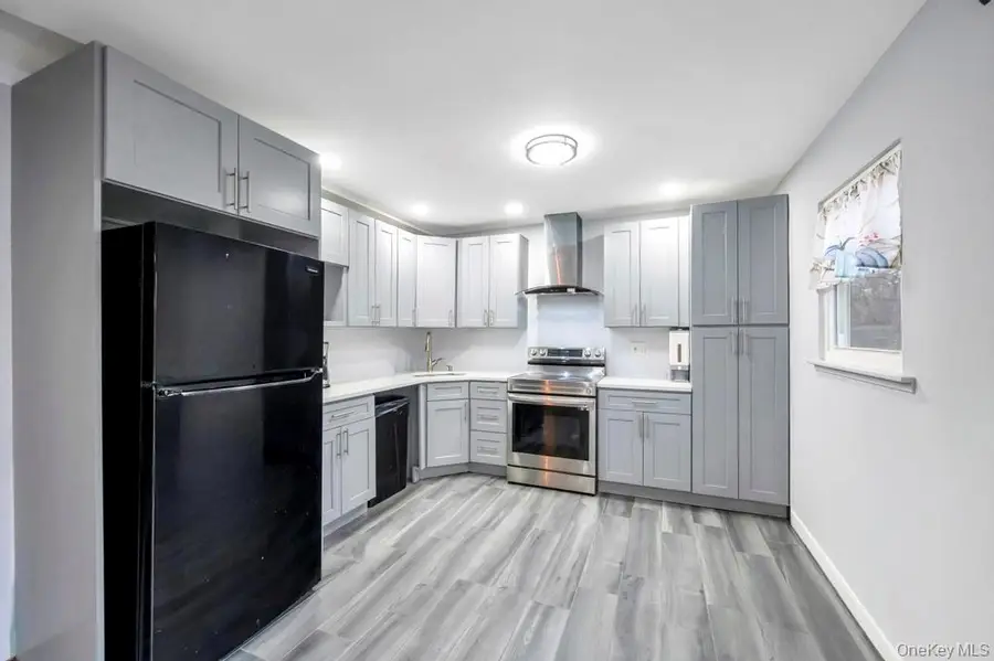 154 Woodland Avenue, Central Islip, NY 11722 - Image #3