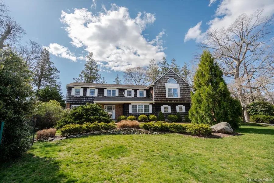 4 Josephine Lane, East Islip, NY 11730 - #2