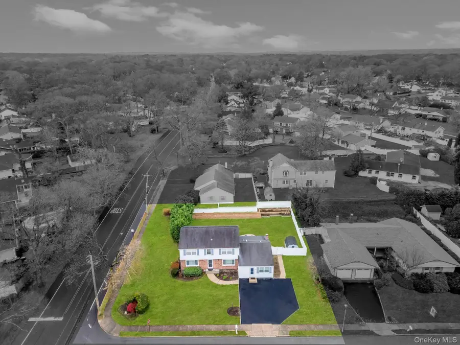 2 Tulip Grove Drive, Lake Grove, NY 11755 - Image #3