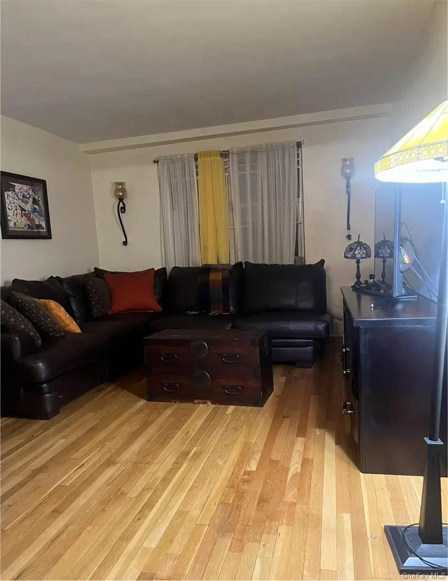 2080 Barnes Avenue #3B, Bronx, NY 10462 - Image #2