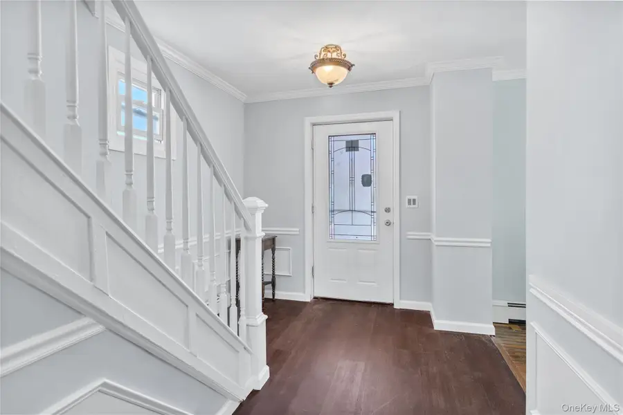 81 Fairground Avenue, Huntington Station, NY 11746 - Image #2