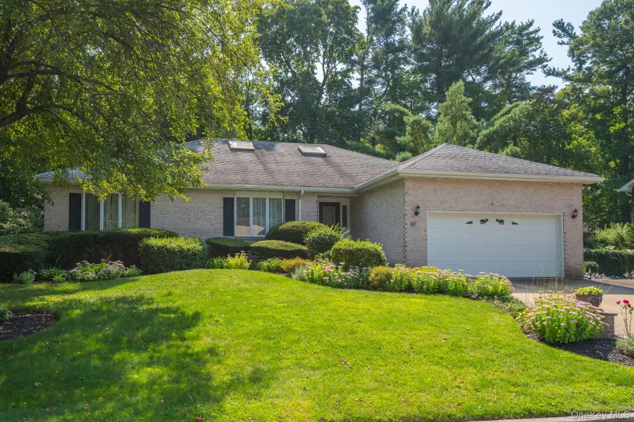 14 Oak Point Drive S, Bayville, NY 11709 - #2