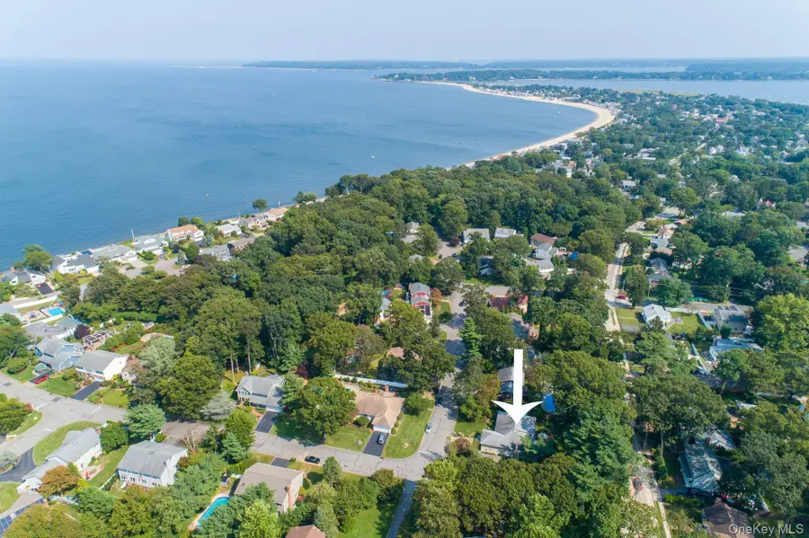 14 Oak Point Drive S, Bayville, NY 11709 - #3